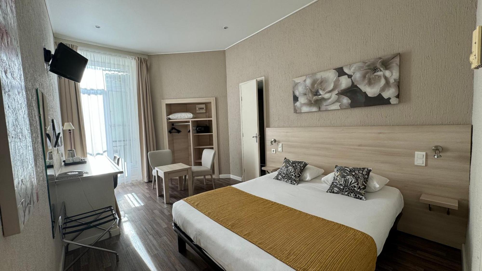 Helvétique 3* Nizza
