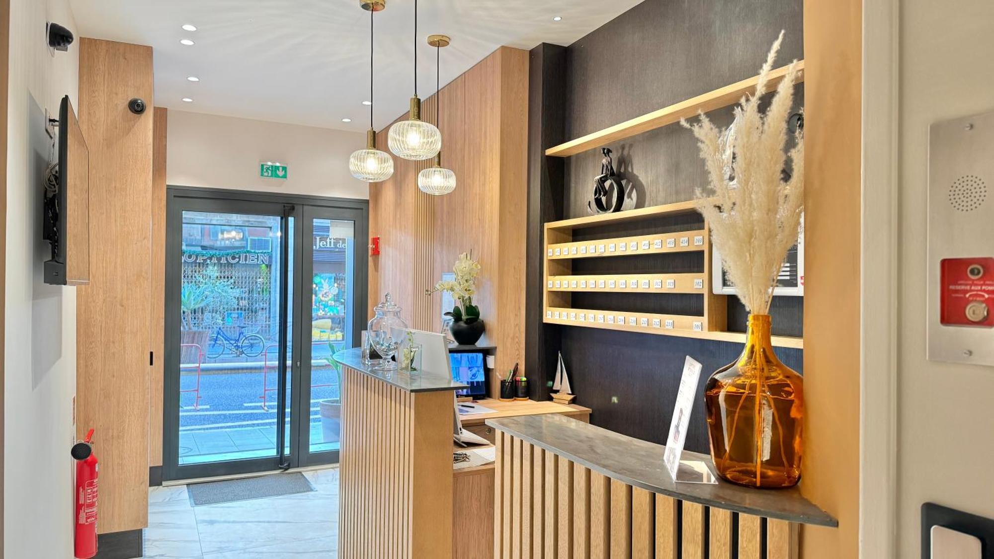 Hotel Helvetique Nice